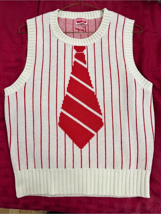 Kenzo Other - Kenzo White Knit Vest with Red Tie Graphic